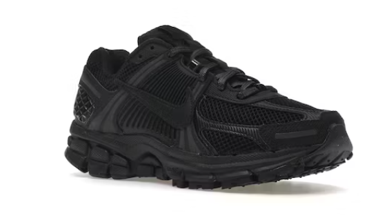 NK Zoom Vomero 5 Triple Black para hombre