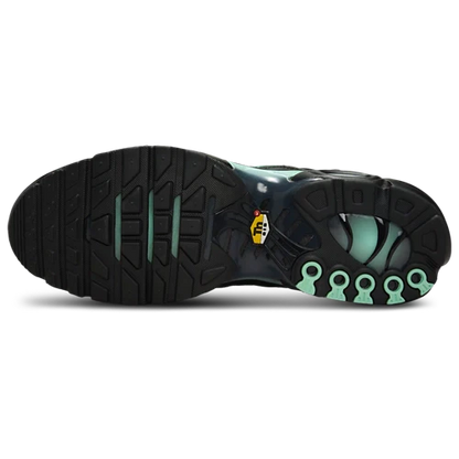 NK Air Max Plus Tuned 1 Negro / Verde Menta