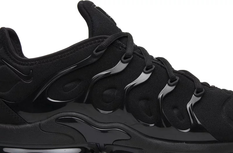 NK Air VaporMax Plus Triple Black