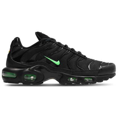 NK Air Max Plus Tuned 1 Negro / Verde Strike