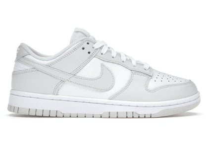 NK Dunk Low Photon Dust para mujer