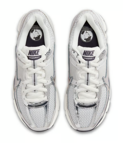 NK Zoom Vomero 5 Mujer Polvo Fóton / Plata Metálica